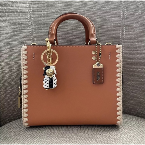 Disney X Coach Cruella Bear Bag Charm new - Picture 12 of 14